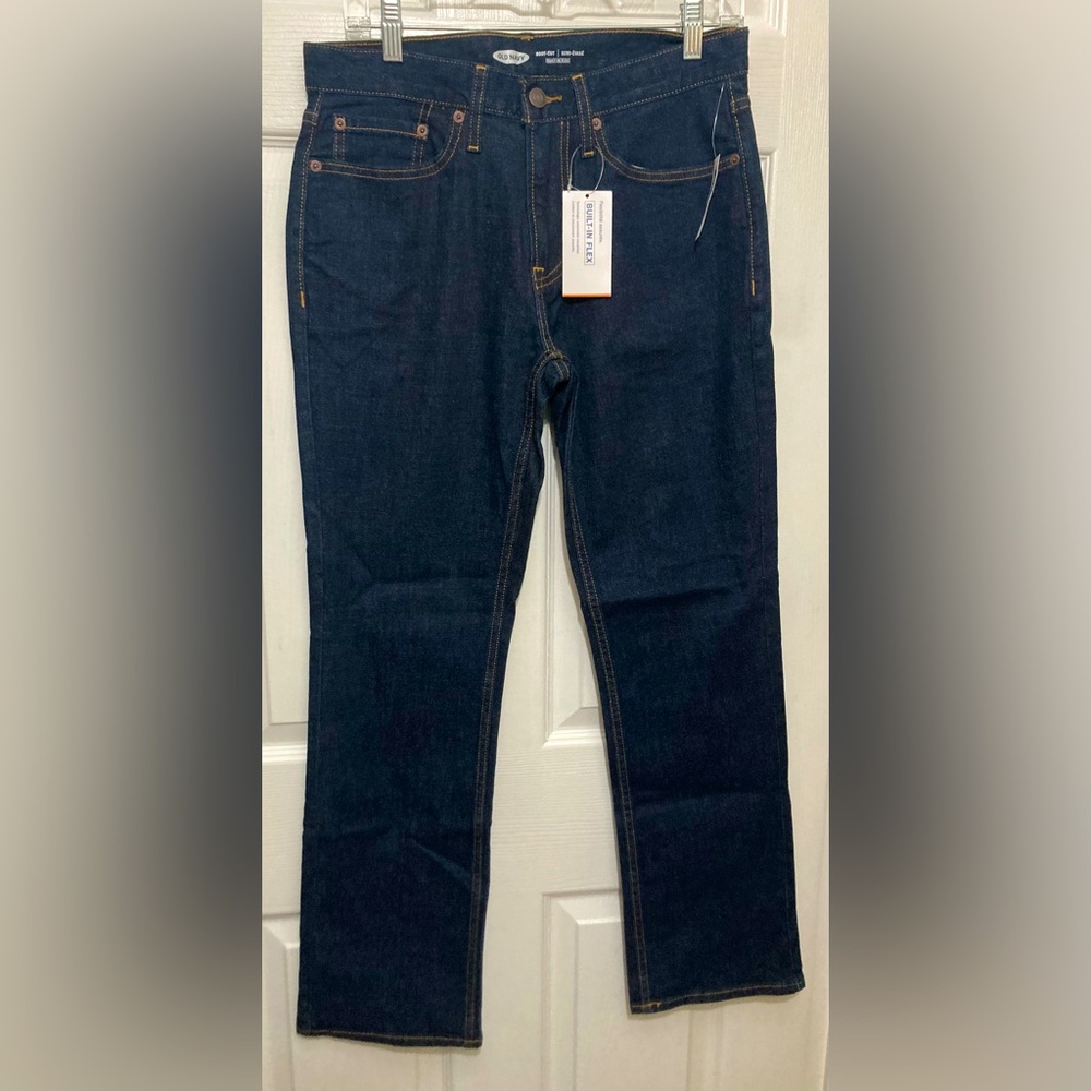 *NWT* Old Navy straight leg jeans